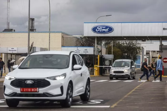 Ford acuerda un ERE en Almussafes de 626 trabajadores y aplicará un ERTE a mil trabajadores