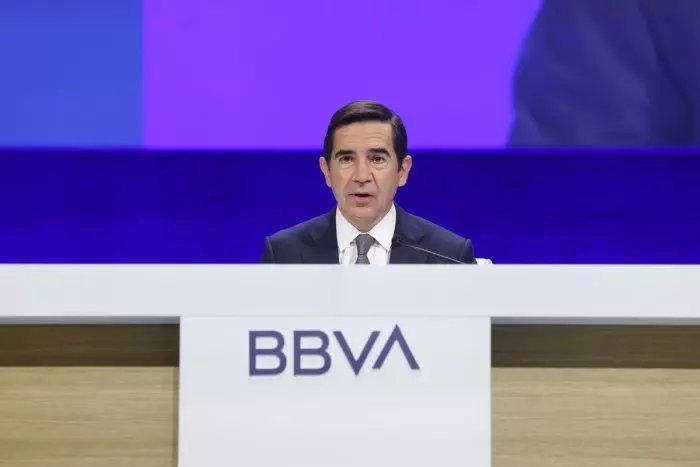 La junta del BBVA aprueba la OPA sobre el Sabadell con un 96% de los votos a favor