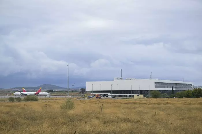 Castilla-La Mancha amenaza con un expediente de sanción al aeropuerto de Ciudad Real si acoge a migrantes