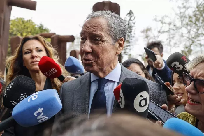 Anticorrupción pide que Zaplana entre ya en prisión por el 'caso Erial' porque aprecia riesgo de fuga