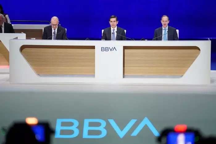 BBVA pide más diálogo con el Gobierno por el renovado impuesto a la banca