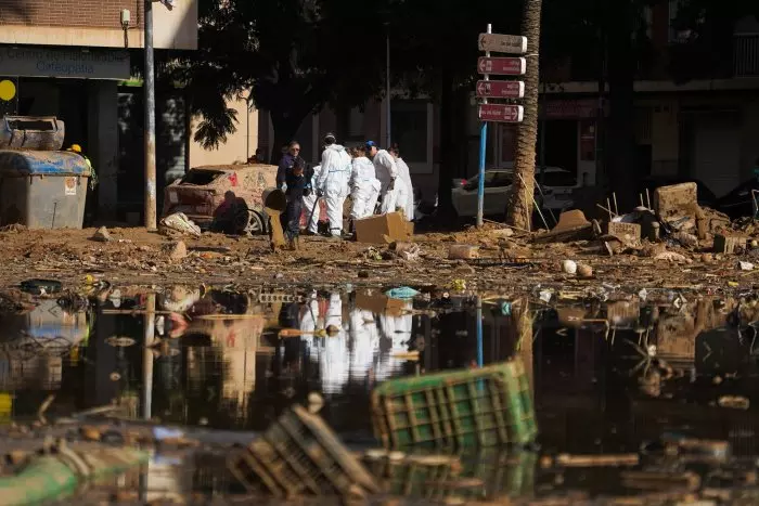 Aumenta a 220 la cifra de muertos en València tras el levantamiento de un cuerpo en Torrent