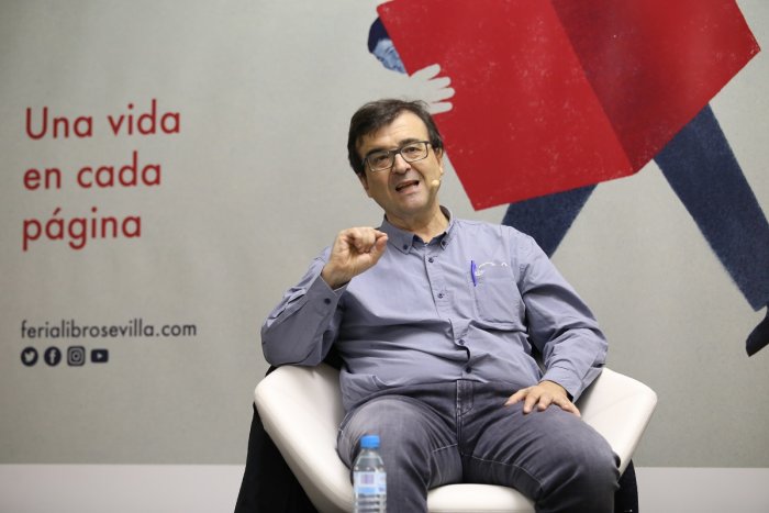 Javier Cercas ocupará el sillón de Javier Marías en la RAE