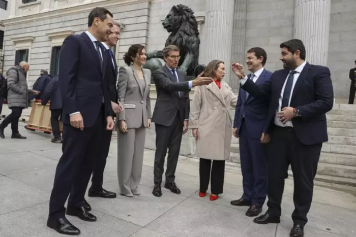 De la dimisión de García-Gallardo a los consejeros de Vox que se aferran al cargo: así quedan las CCAA de la derecha