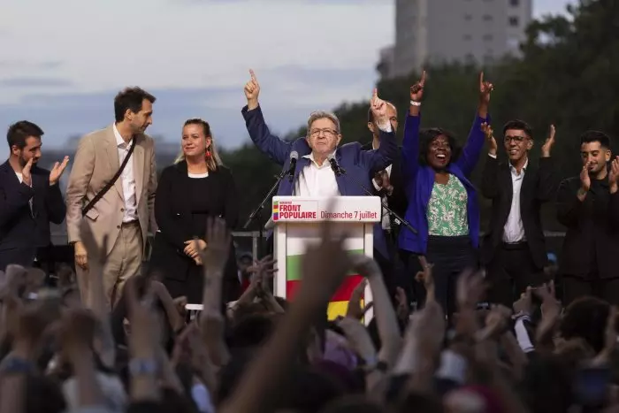 La izquierda francesa se afana para designar a un candidato a primer ministro