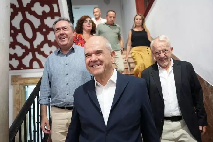 El PSOE recupera a Chaves y se reconcilia con su pasado tras la sentencia del Constitucional de los ERE