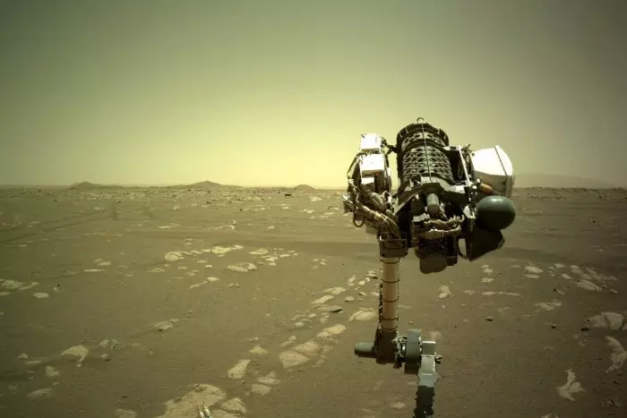 La NASA encuentra una roca en Marte con señales de posible vida microscópica hace miles de millones de años