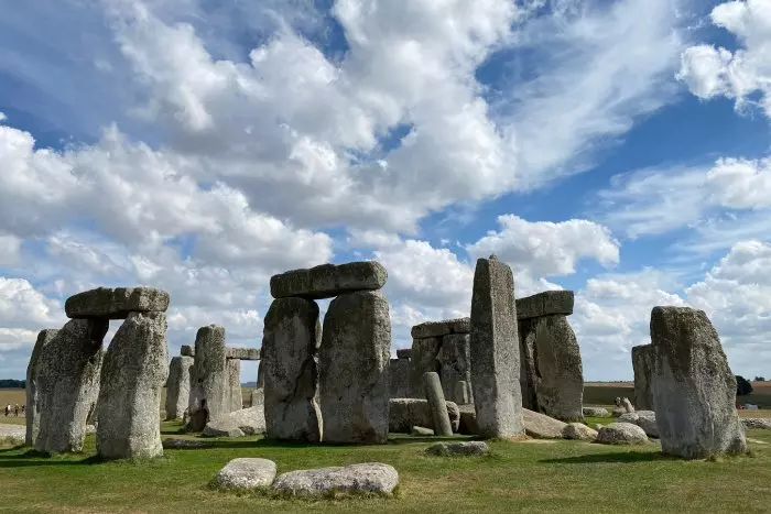 El altar de Stonehenge que pesa seis toneladas fue transportado 750 kilómetros hace 5.000 años