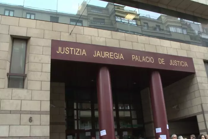 Los Juzgados de violencia de género de Bilbao pondrán distintivos a los denunciados para proteger a las víctimas