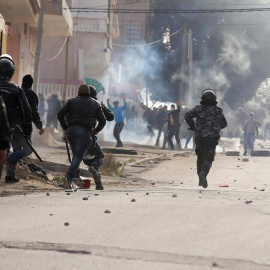 Cargas policiales en Túnez