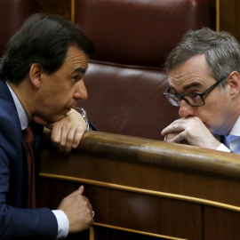 Fernando Martínez-Maillo (PP) y José Manuel Villegas (Ciudadanos) son los responsables de las negociaciones entre ambos partidos. Archivo EFE