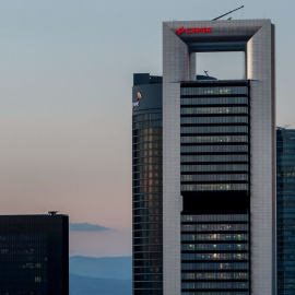 Vista de la Torre Cepsa, en el complejo Cuatro Torres Business Area (CTBA), en la zona norte de Madrid. E.P./Ricardo Rubio