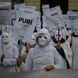 Grupos feministas se concentran por los últimos asesinatos machistas, en la Puerta del Sol de Madrid, a 25 de marzo de 2024, en Madrid (España).