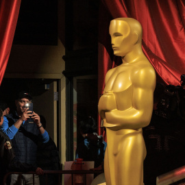 Escultura de un premio Oscar de la Academia de Hollywood, en Los Ángeles, a 11 de marzo de 2023.