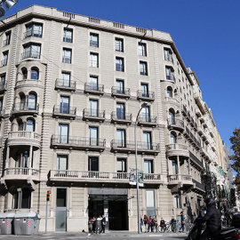 Façana de l'Institut Català de Finances, a la Gran Via de les Corts Catalanes de Barcelona. / ICF.