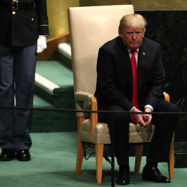 El presidente Donald Trump espera para realizar el discurso en la Asamblea General de la ONU en Nueva York - REUTERS/Carlo Allegri