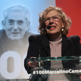 La alcaldesa de Madrid, Manuela Carmena, durante su intervención en el acto con motivo del centenario de Marcelino Camacho, celebrado en la sede de CCOO. EFE/Zipi