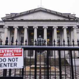 Foto de la fachada del Departamento del Tesoro en Washington (EEUU).