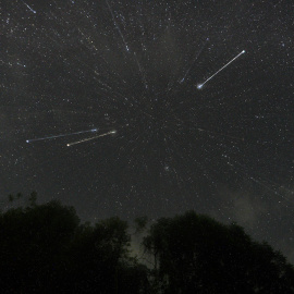 Lluvia de meteoritos en Sri Lanka, en una foto de archivo.