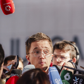 El ex portavoz de Sumar en el Congreso Iñigo Errejón ofrece declaraciones a los medios tras declarar en los juzgados de Plaza de Castilla, a 16 de enero de 2025, en Madrid (España)