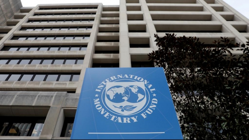 El logo del FMI en su sede en Washington.  REUTERS/Yuri Gripas