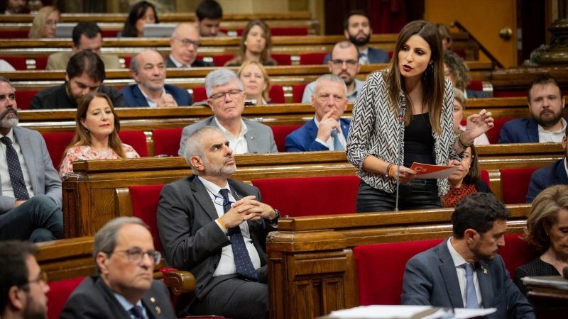 La portavoz de Ciudadanos en el Parlament de Cataluña, Lorena Roldánd interviene durante una sesión plenaria en el Parlament de Catalunya,