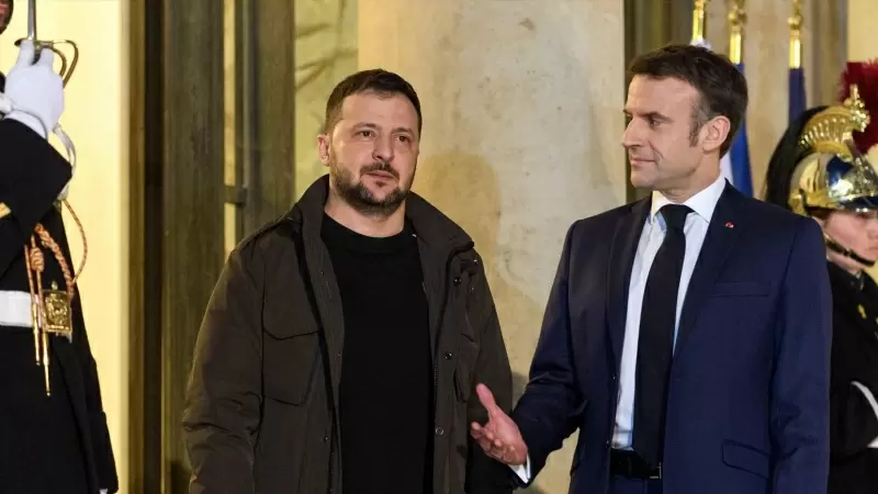 Emmanuel Macron y Volodymyr Zelenski, el 16 de febrero pasado.