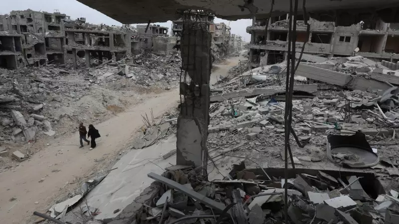 Edificios destruidos en Khan Yunis, Gaza, a 26 de abril de 2024