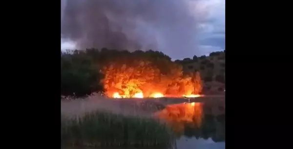 Extinguidos tras cinco horas los incendios declarados en dos puntos distintos de las Lagunas de Ruidera este sábado