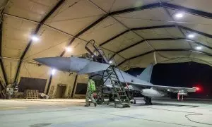 Un avión estadounidense en un hangar tras atacar objetivos militares en Yemen, a 12 de enero de 2024.