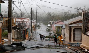 Una calle de Puerto Rico durante el paso del huracán María en 2017. - REUTERS