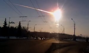 Imagen del meteorito que impactó en la ciudad rusa de Cheliábinsk en 2013. - YOUTUBE