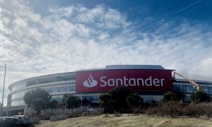 Uno de los edificios de la Ciudad Financiera del Banco de Santander en localidad madrileña de Boadilla del Monte. E.P.