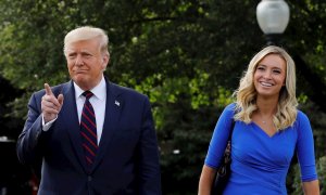 El presidente de EEUU, Donald Trump, y la portavoz de la Casa Blanca, Kayleigh McEnany, /EFE