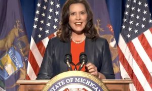 La gobernadora demócrata del Estado de Míchigan, Gretchen Whitmer. /2020 DNCC / HANDOUT /Archivo