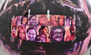 Mural feminista La unión hace la fuerza del barrio de Ciudad Lineal destrozado