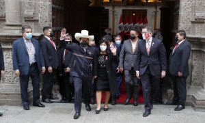 El presidente entrante del Perú, Pedro Castillo, acompañado de su familia llega al Palacio de Gobierno..