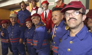 Cuadrilla 'El Bombero Torero y sus enanitos', durante su despedida de los ruedos en Ciudad Real en 2017.