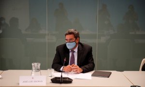 23/9/2021.- El ministro de Inclusión, Seguridad Social y Migraciones, José Luis Escrivá (d), durante la reunión mantenida esta tarde en Barcelona con la consellera de Igualdad y Feminismos, Tània Verge y con la consellera de Derechos Sociales, Violant Cer