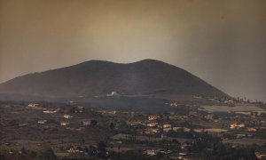 Desaladoras portátiles y buques cisterna garantizarán el suministro de agua agrícola en las zonas afectadas por el volcán