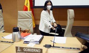 La ministra de Sanidad, Carolina Darias, llega para comparecer este jueves a petición propia, en sesión extraordinaria, ante la Comisión de Sanidad y Consumo del Congreso de los Diputados en Madrid este 27 de enero de 2022.