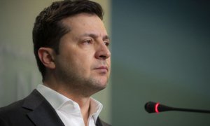 El presidente de Ucrania, Volodymyr Zelensky, habla durante una conferencia de prensa el 24 de febrero de 2022.