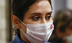 La presidenta de la Comunidad de Madrid, Isabel Díaz Ayuso, tras votar para el Congreso Nacional del PP, este lunes en Madrid.