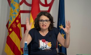 La vicepresidenta y portavoz del Consell, Mónica Oltra, comparece en rueda de prensa tras el Pleno del Consell, en el Palau del Marqués de Castellfort, a 10 de junio de 2022, en València.