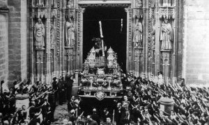 El Gran Poder en la Catedral de Sevilla en 1939.