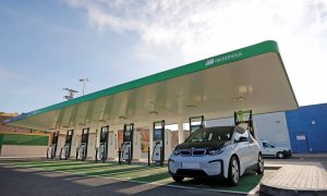 Estación de carga de vehículos eléctricos de Iberdrola.