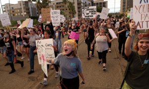 Marcha a favor del aborto en Arizona, en julio de 2022, tras la decisión del Tribunal Supremo de EEUU de revocar la protección del aborto.
