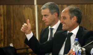 Fotografía del expresidente valenciano Francisco Camps frente a los Tribunales.