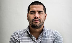 El reportero salvadoreño Óscar Martínez, autor del libro 'Los muertos y el periodista' (Anagrama).