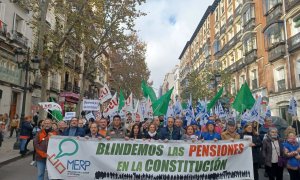 Manifestación por el blindaje de las pensiones en la Constitución, 17/12/2022, Madrid.